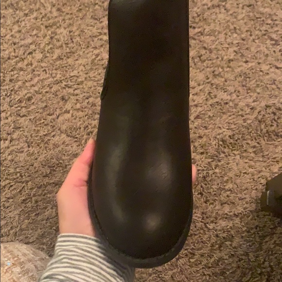 Booties - Picture 4 of 4